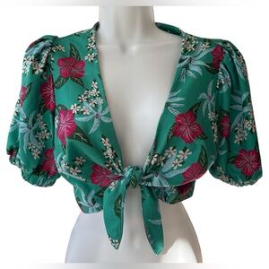 Pinup Couture Cropped Tropical Tiki Hawaiian Floral Tie-Front Top Medium